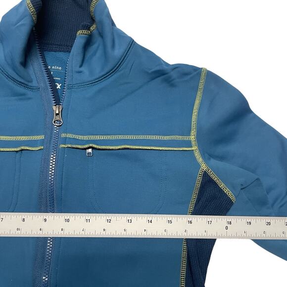 Title Nine Sweater Women's Medium Blue Full Zip Fleece Lined Athletic - Picture 5 of 7